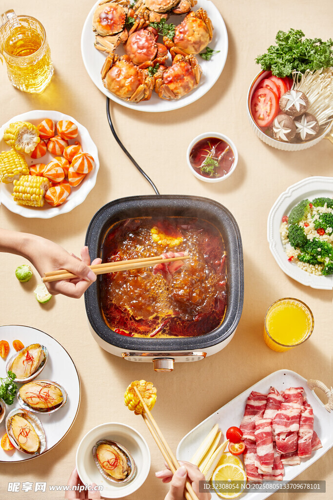 丰盛火锅聚餐美食场景