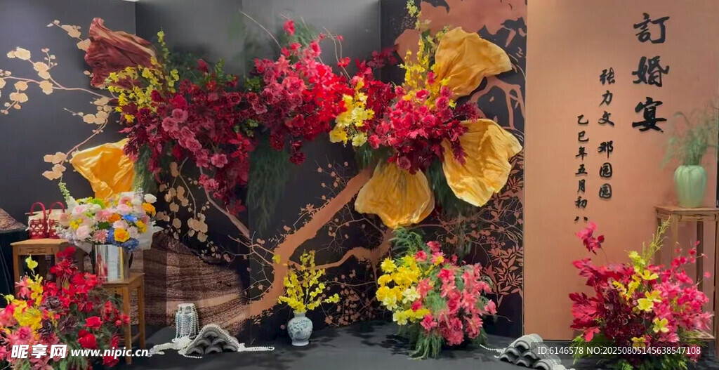 中式插花展现古典雅致美