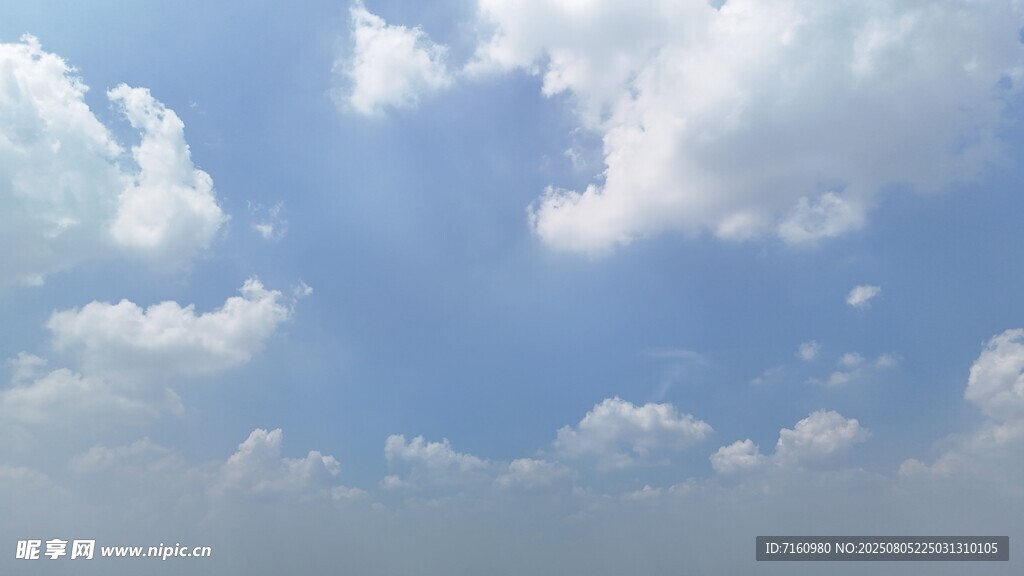 蓝天白云美景