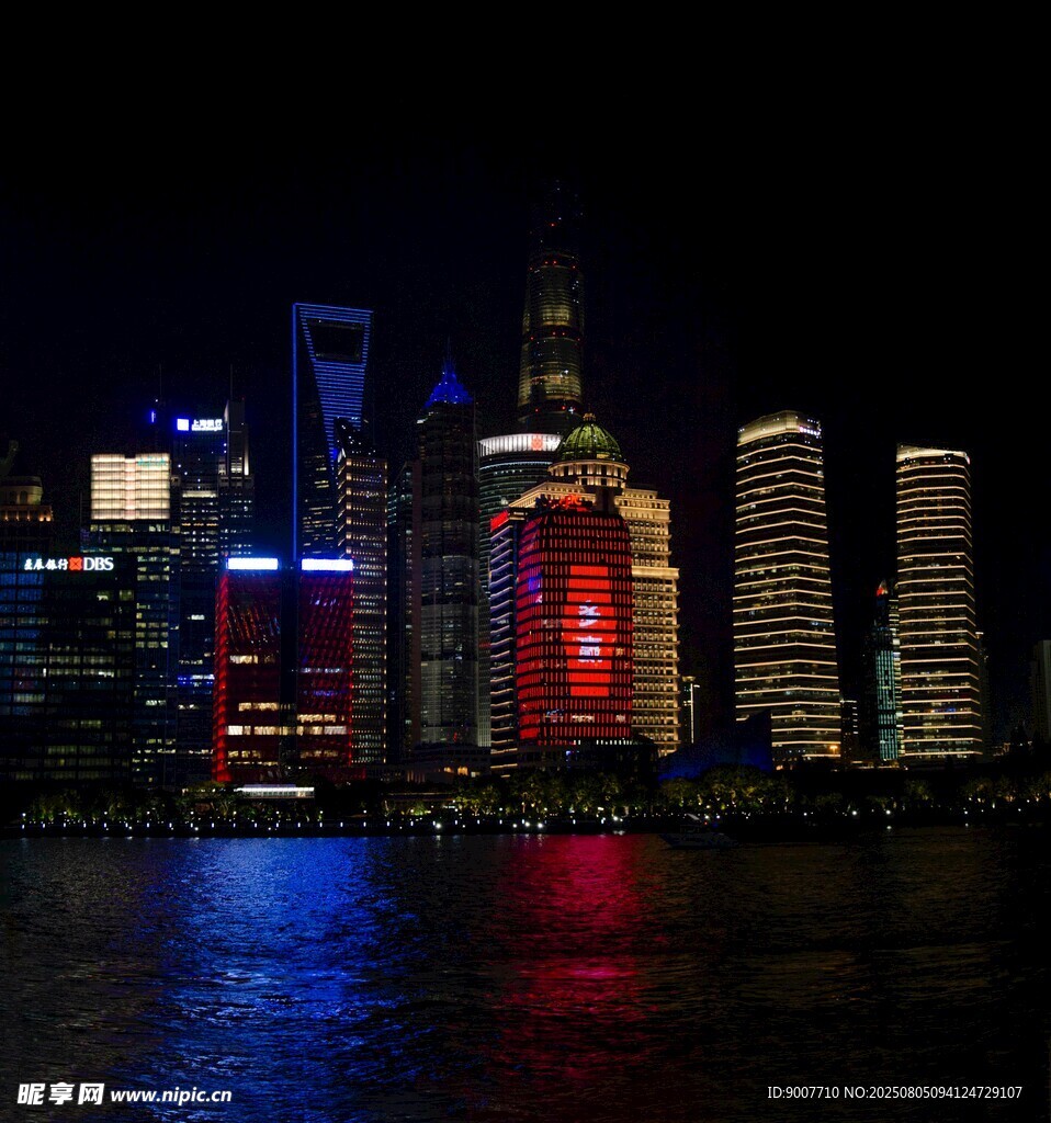 上海外滩璀璨夜景