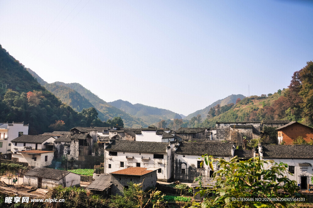 山间村落美景