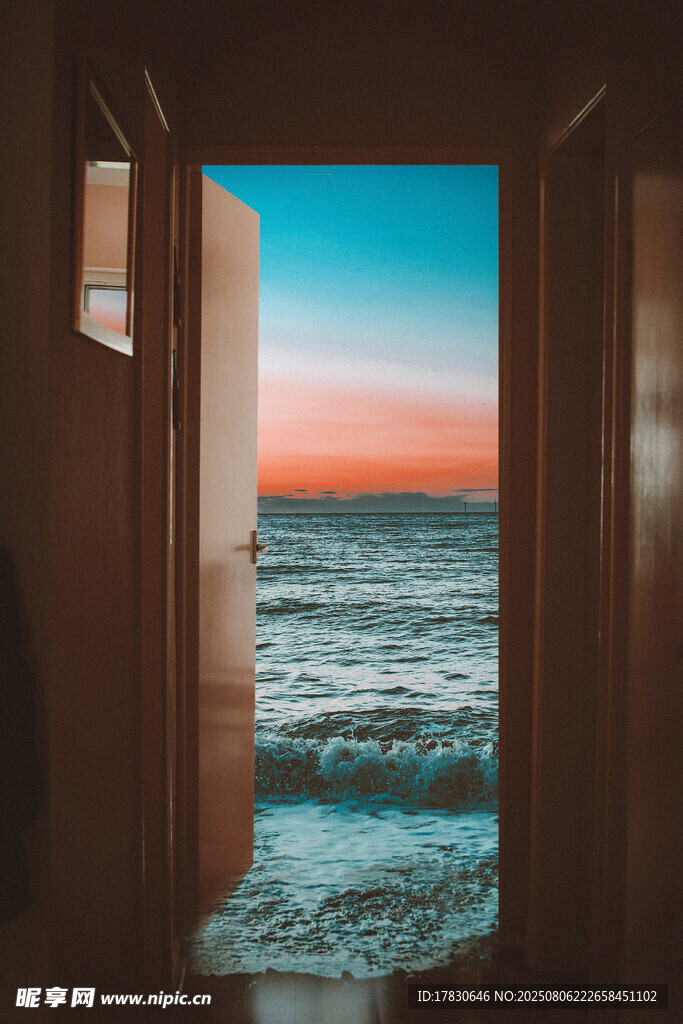 开门见海的绝美日落景象