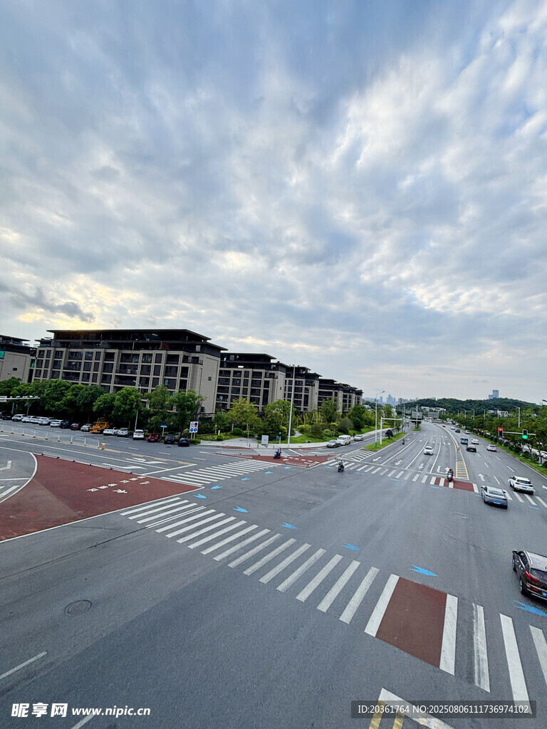 城市道路与建筑景观