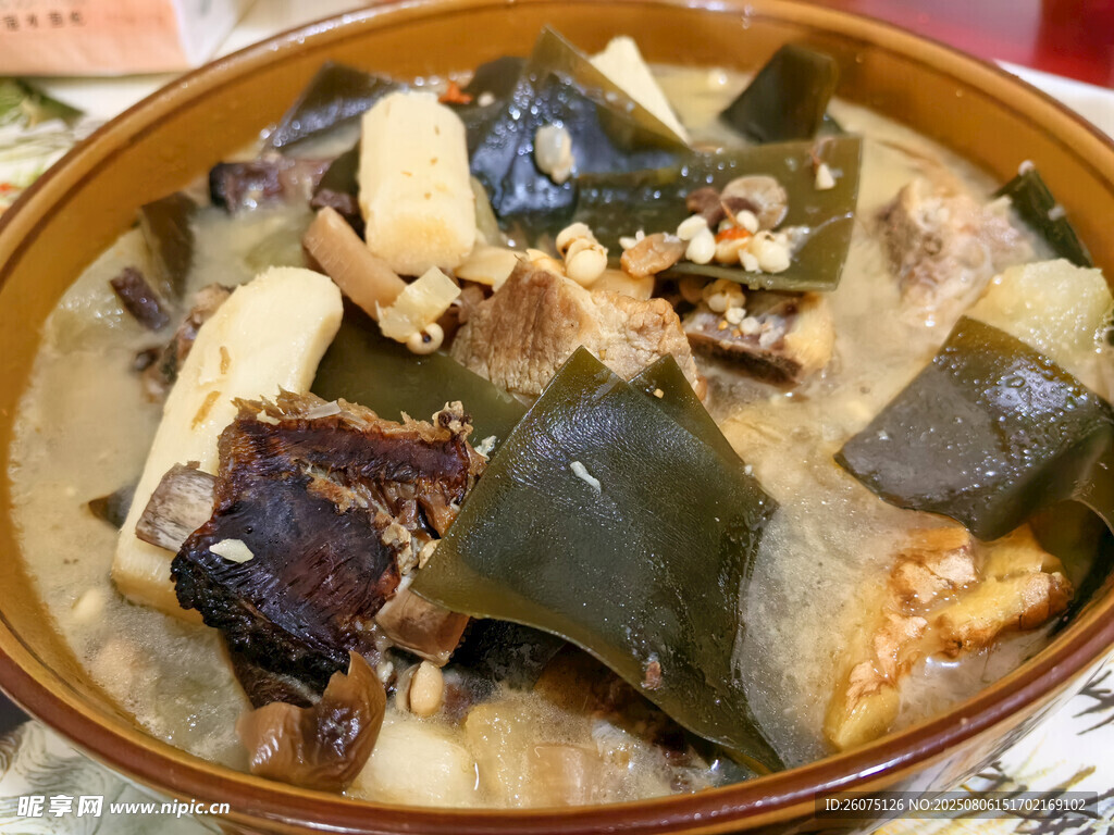 美味海带排骨汤