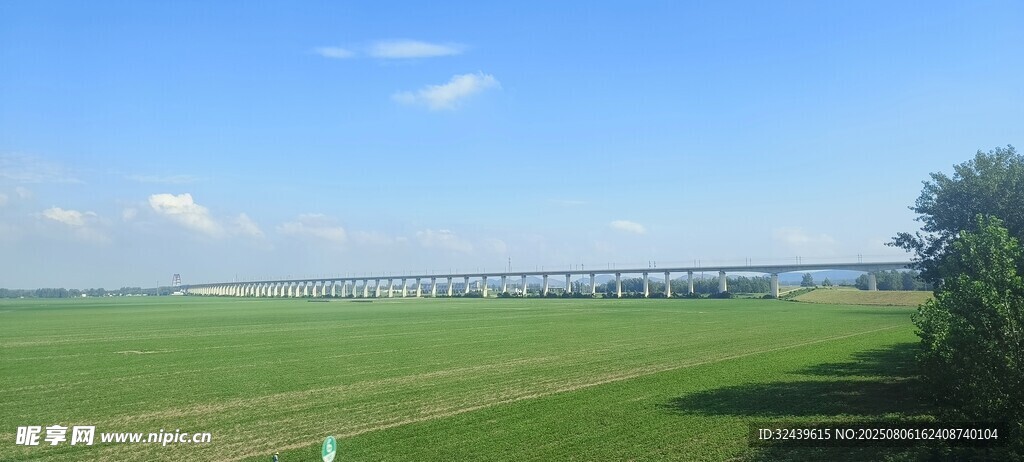 蓝天白云景致