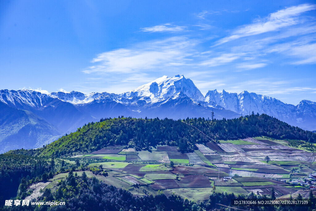 哈巴雪山