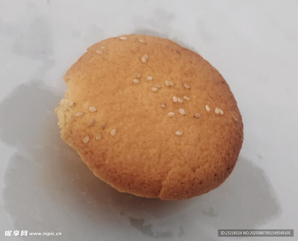 撒芝麻小蛋糕