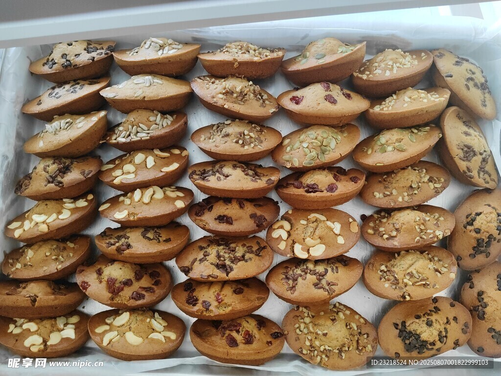 坚果枣豆糕