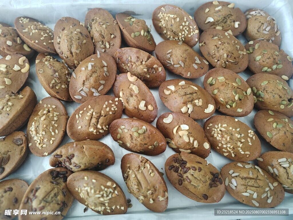 坚果枣豆糕