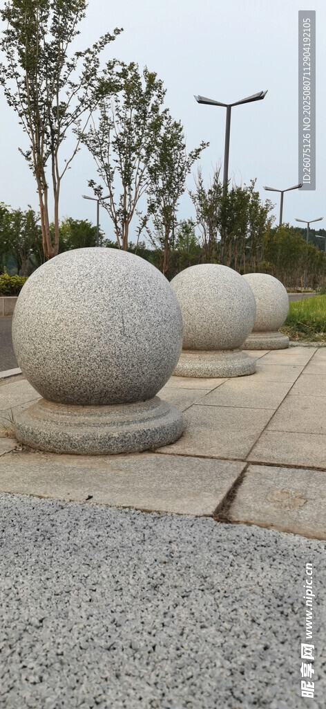 户外石球景观