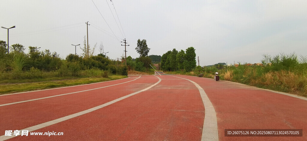 红色公路风景