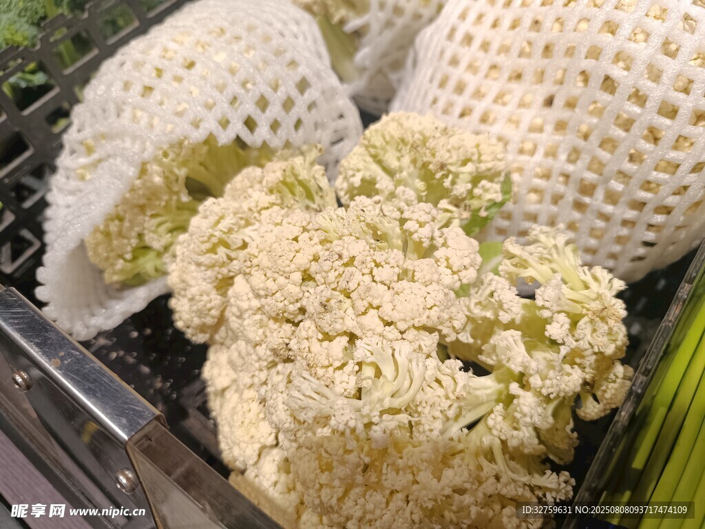 新鲜花椰菜待售