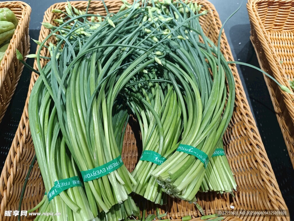 韭菜苔