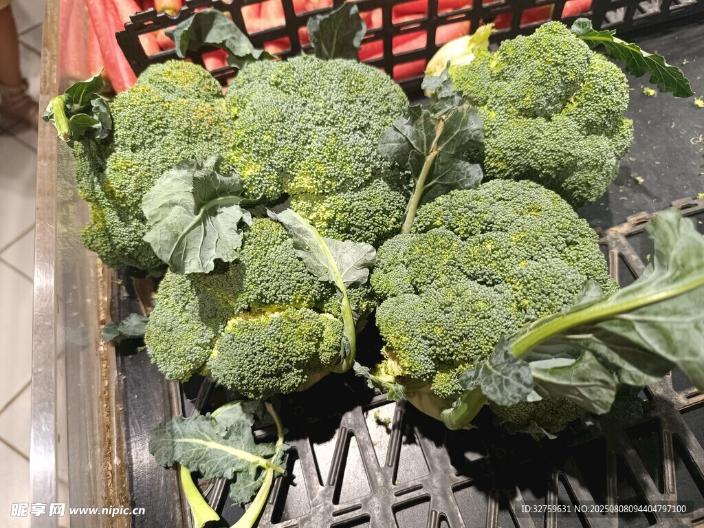新鲜西兰花待售