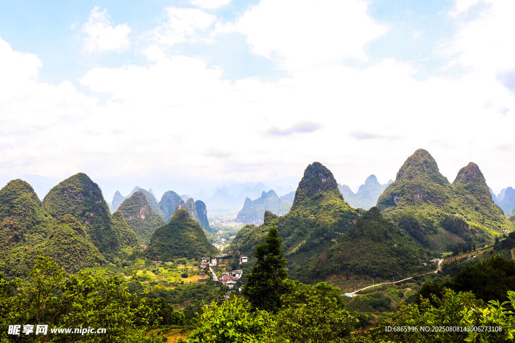 桂林山水美景如画
