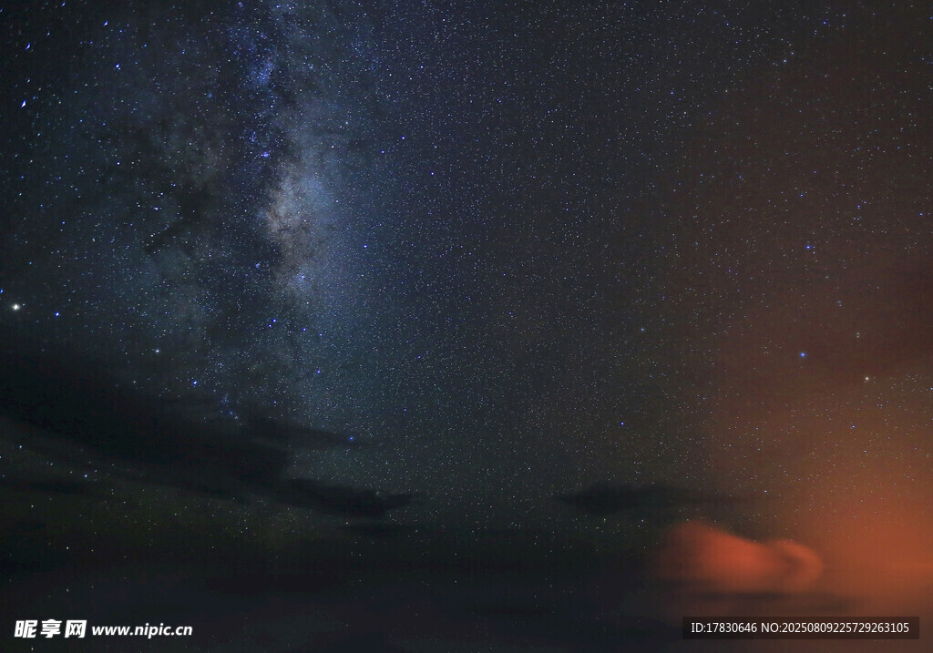 夜空下的璀璨星河