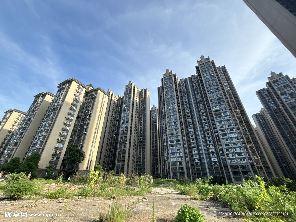 高楼林立的城市住宅区
