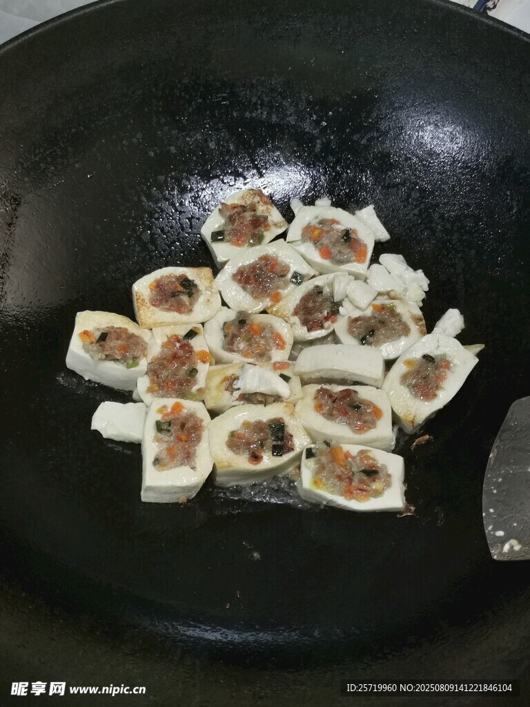 始兴酿豆腐