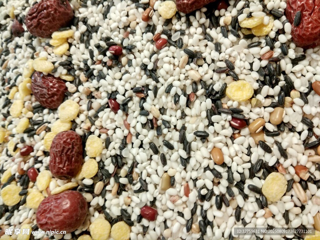 混合坚果谷物早餐食材