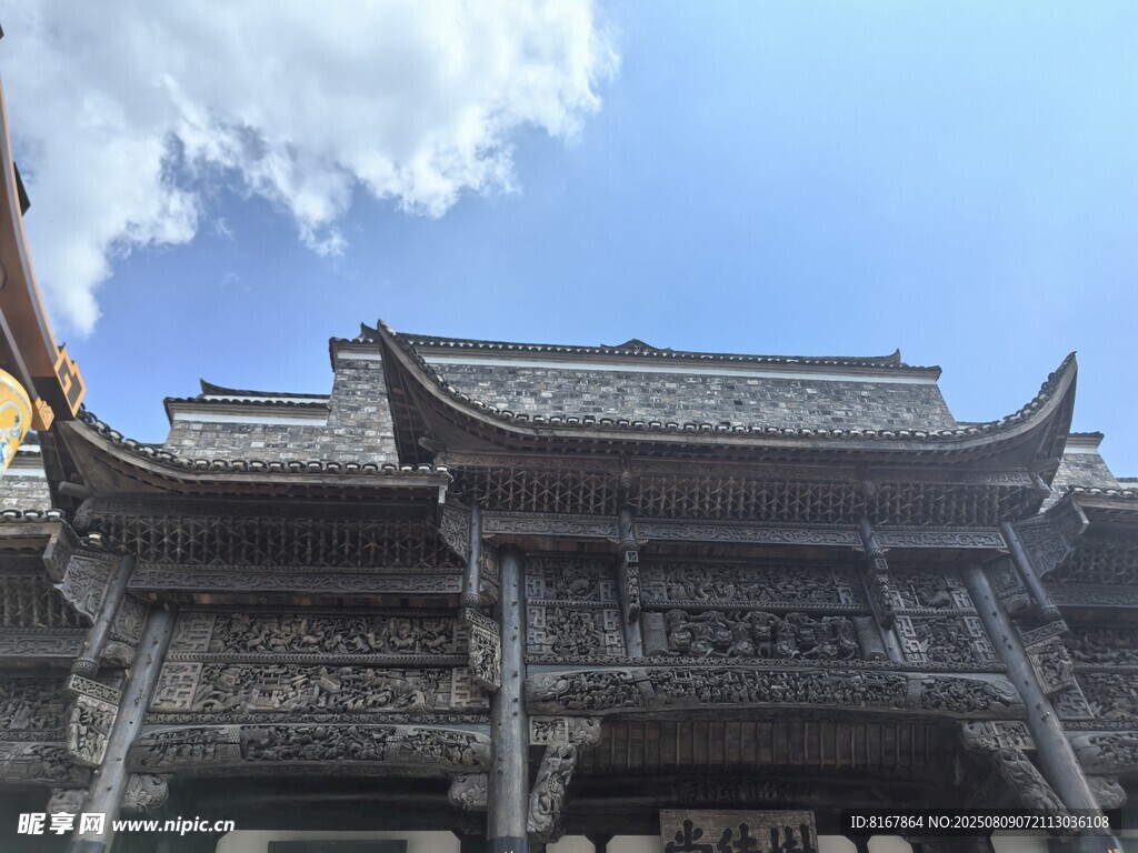 中式古建筑门楼特写