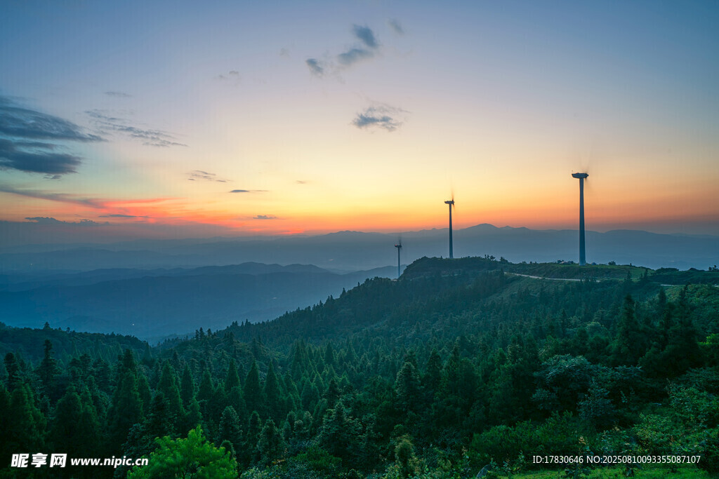 山顶黄昏美景
