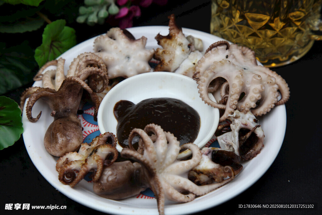 美味章鱼蘸料拼盘
