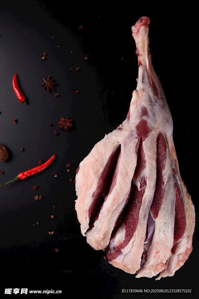 美味腌制羊腿肉