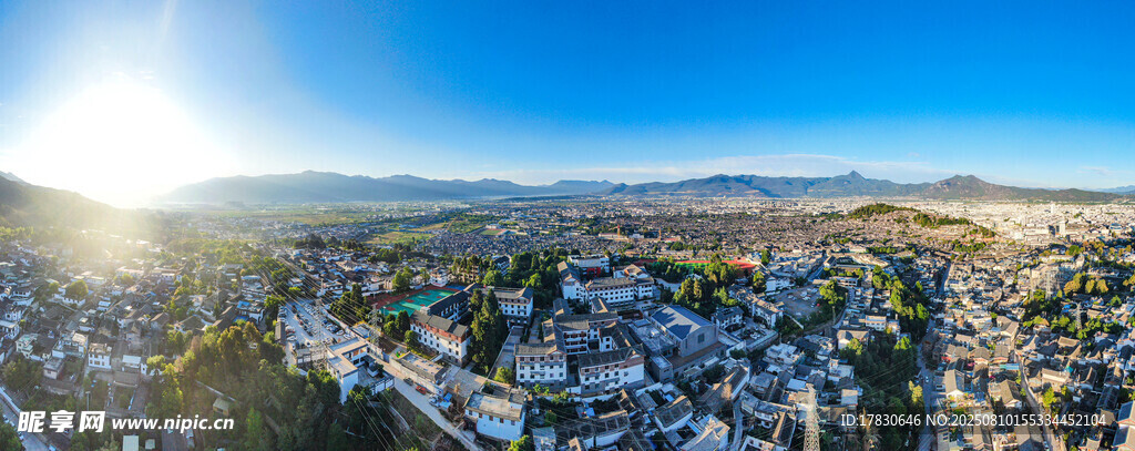 丽江古城航拍全景图