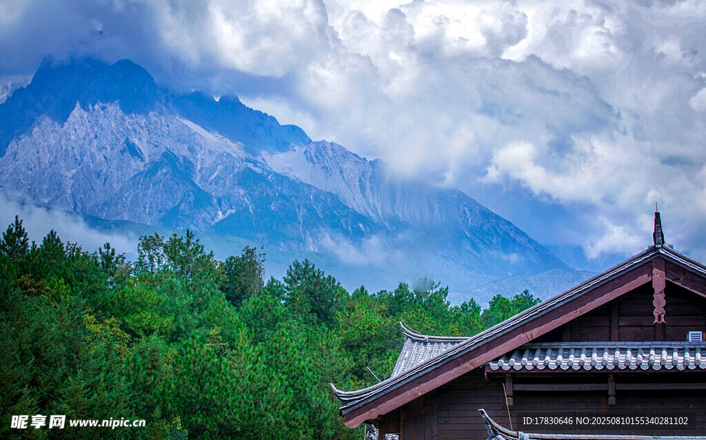 丽江玉龙雪山东巴谷