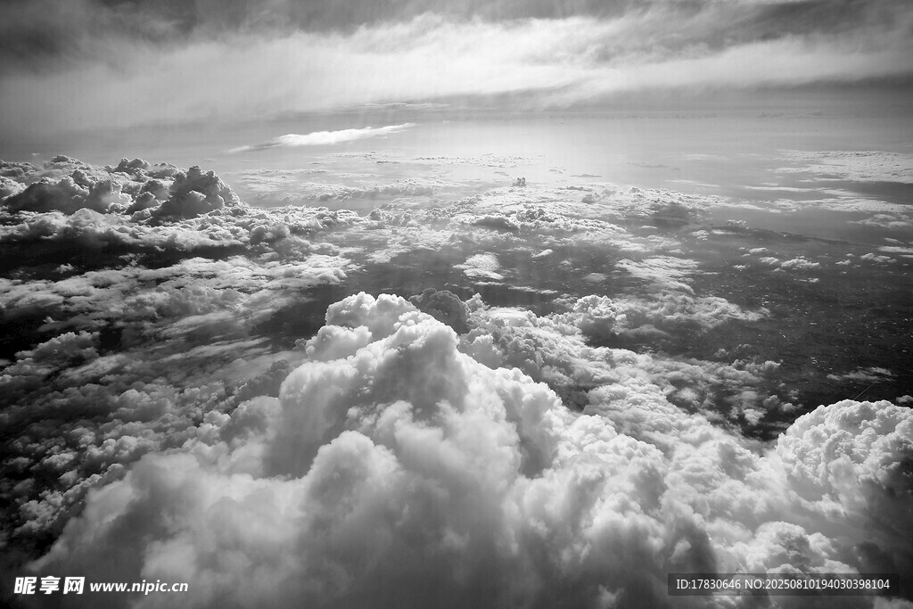 高空云海壮丽景观