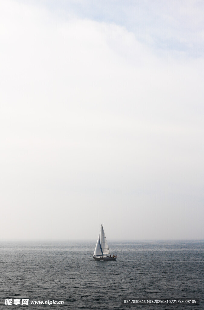 海上孤帆