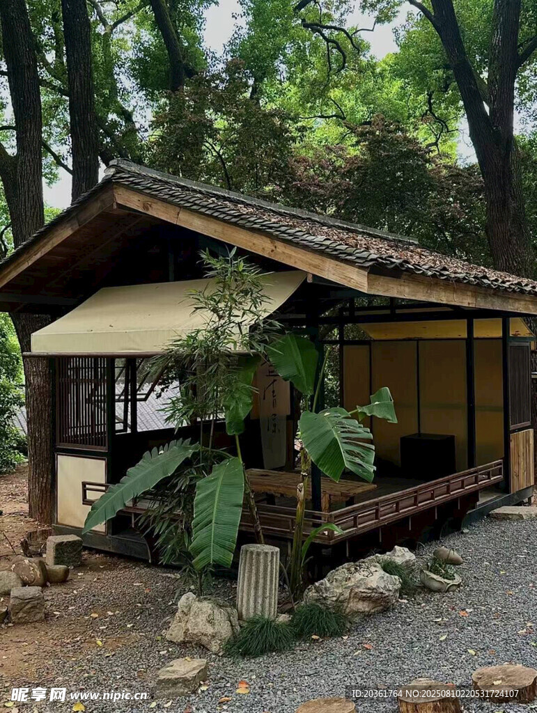 林间小屋