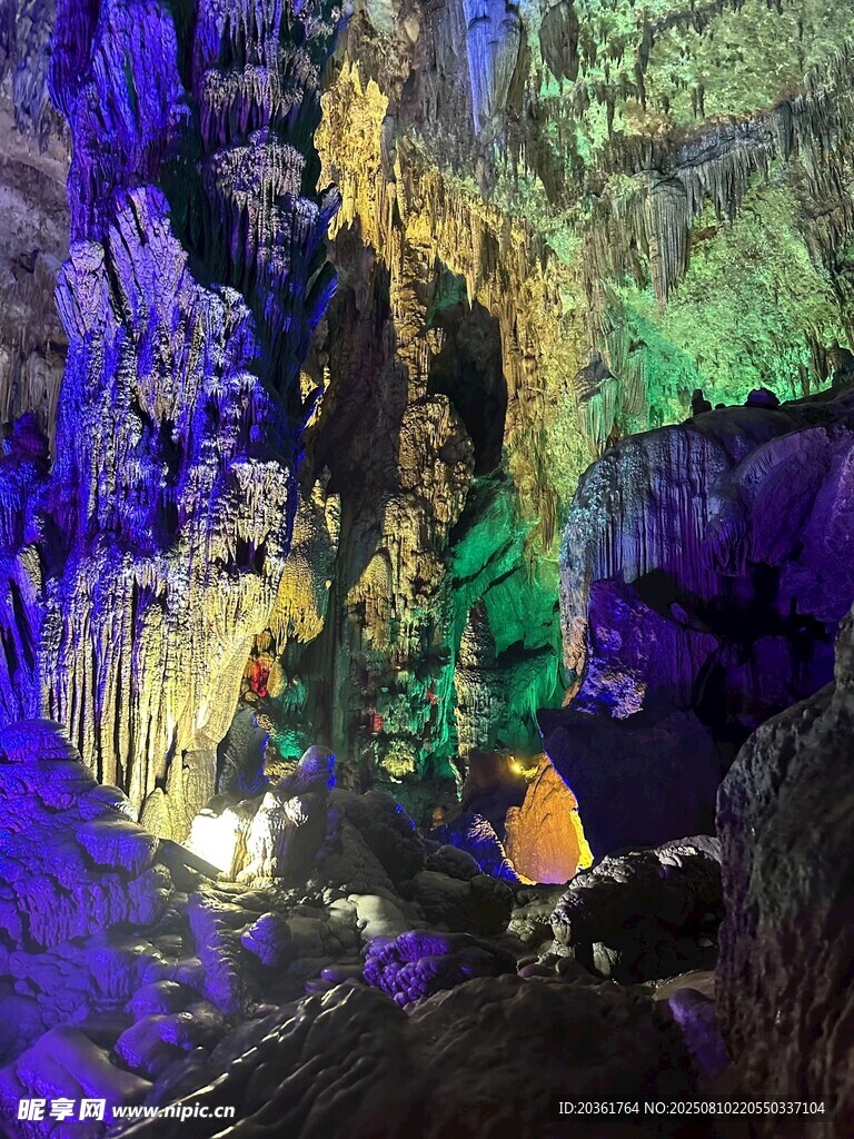梦幻溶洞景观