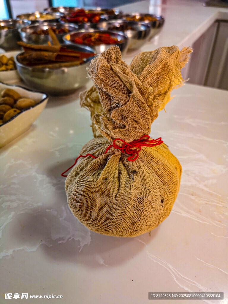 传统布袋装的特色食物