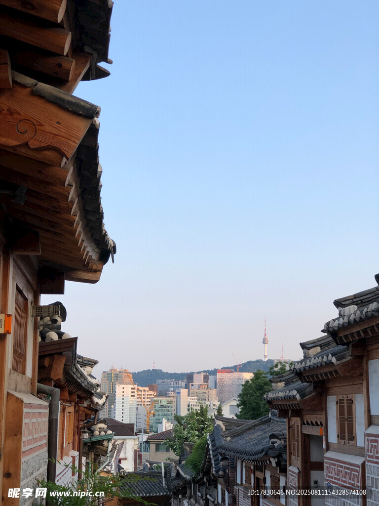 古村落中的传统民居风貌