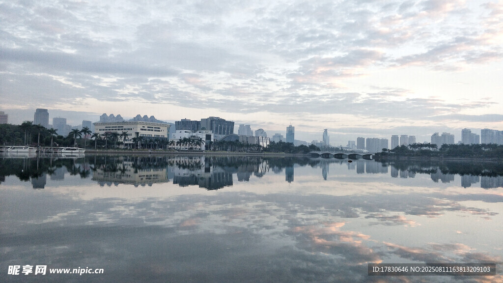 清晨的筼筜湖