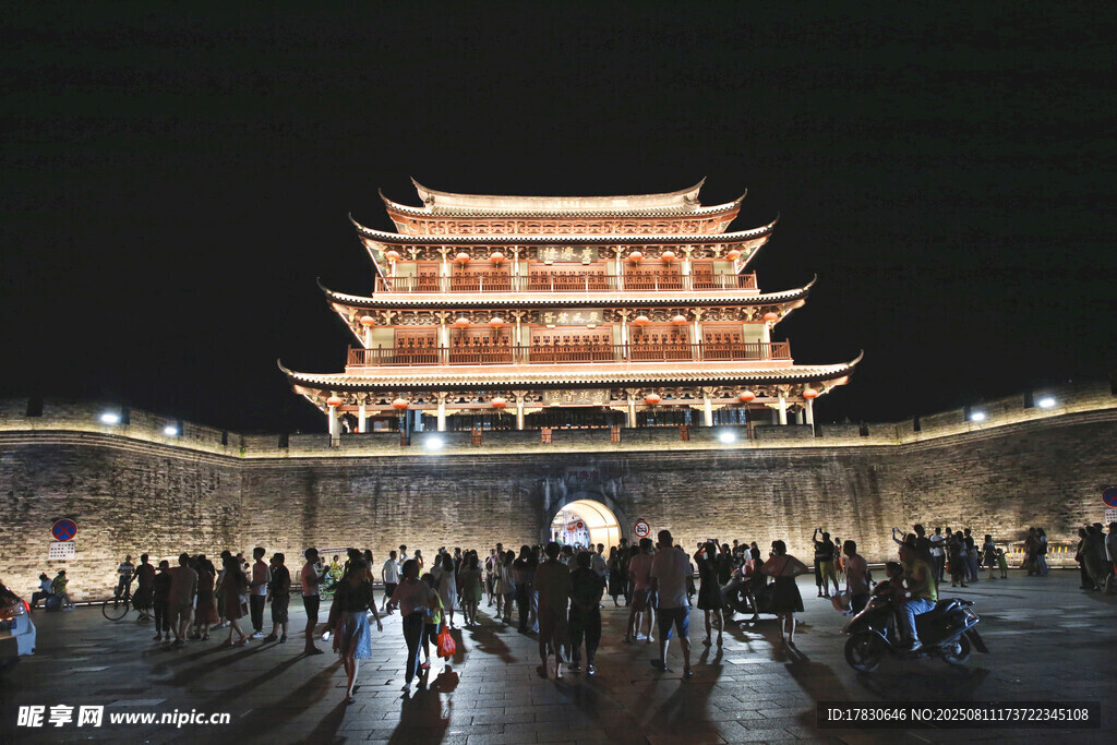 潮州广济城楼夜景