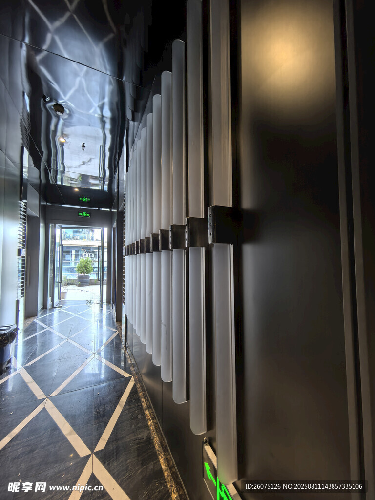 现代风格走廊过道空间