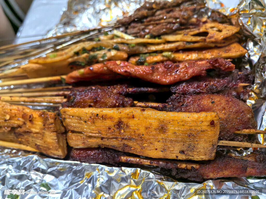 美味烤串诱人呈现