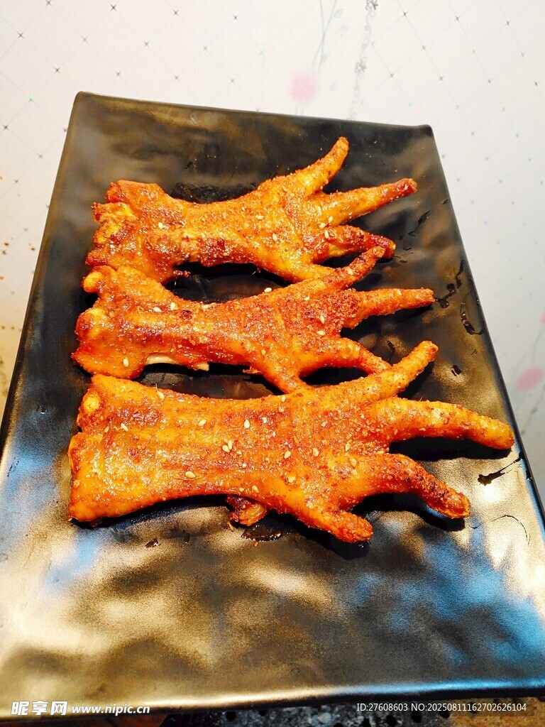 美味烤鸡爪