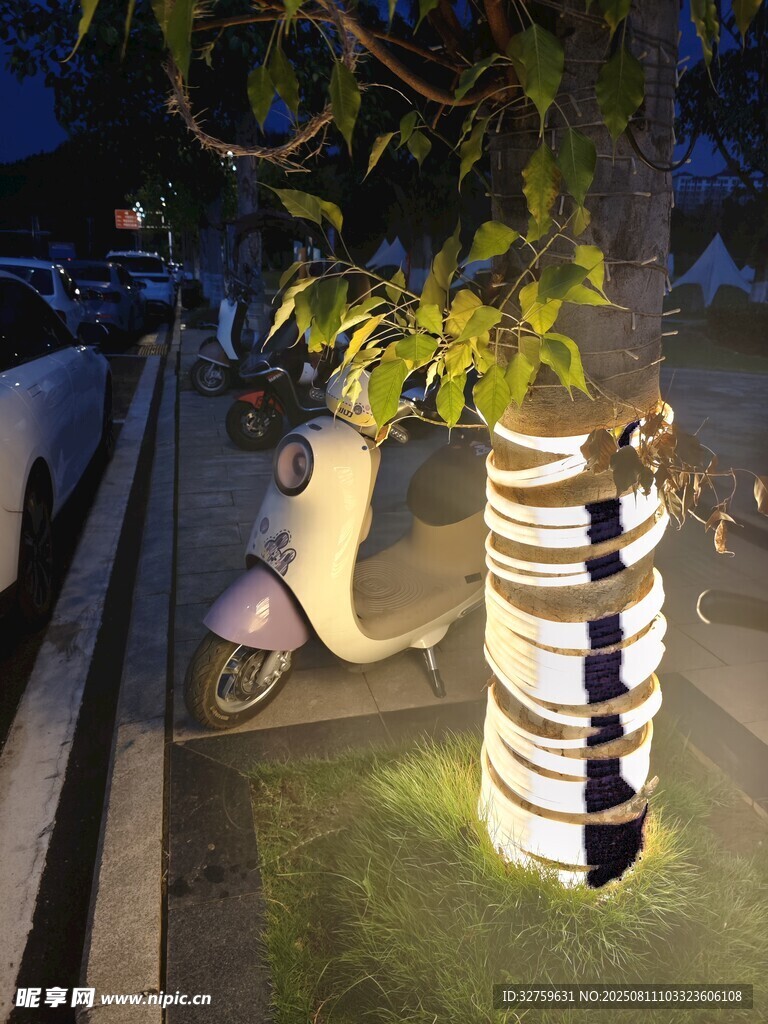 户外发光树桩造型景观灯