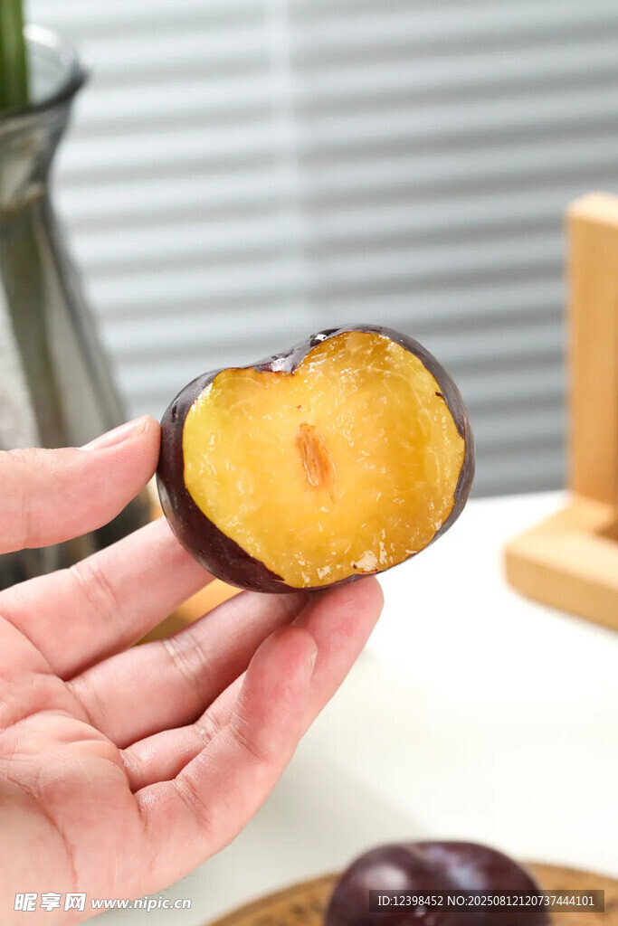 黑布李