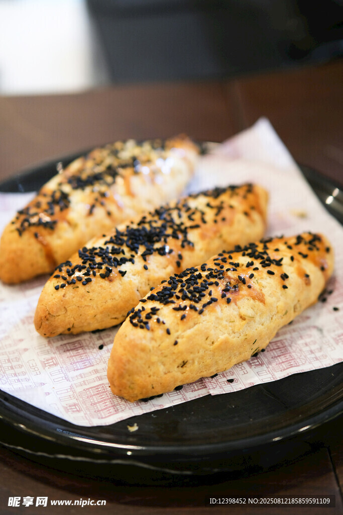芝麻香酥面包