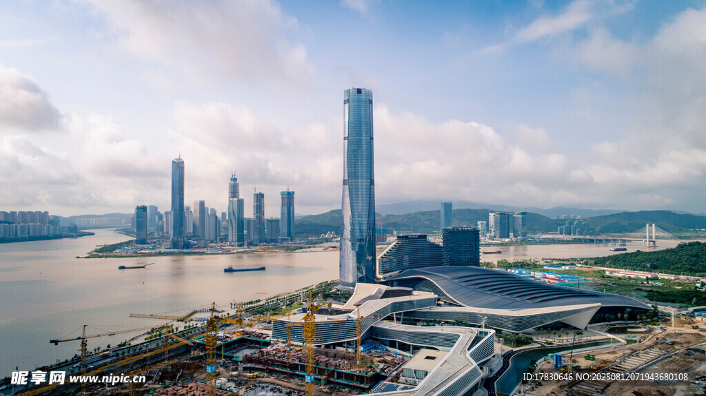 广东珠海中心大厦摩天大楼