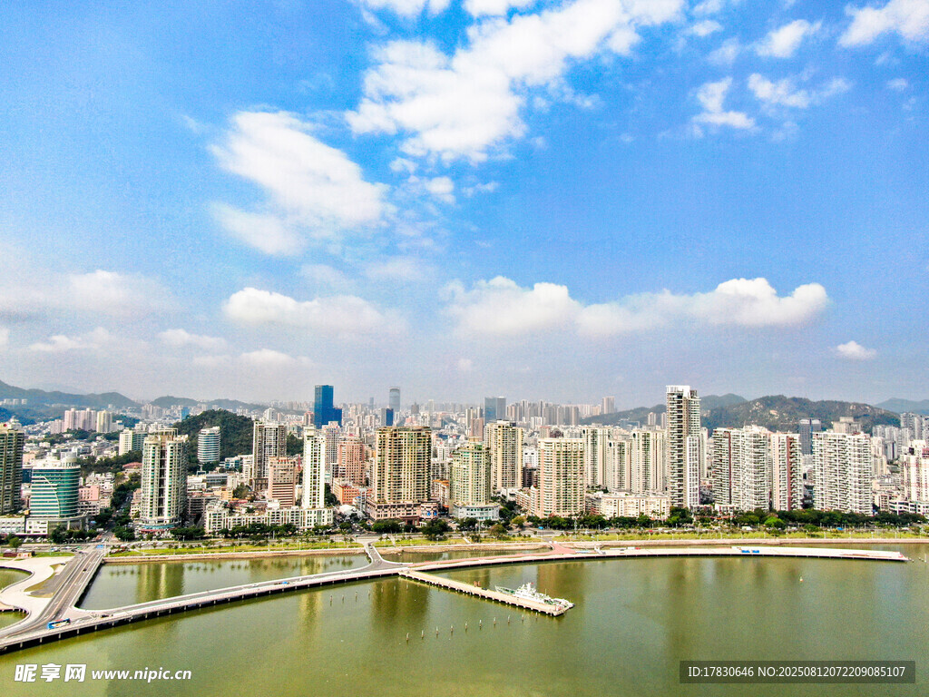 航拍珠海沿海城市