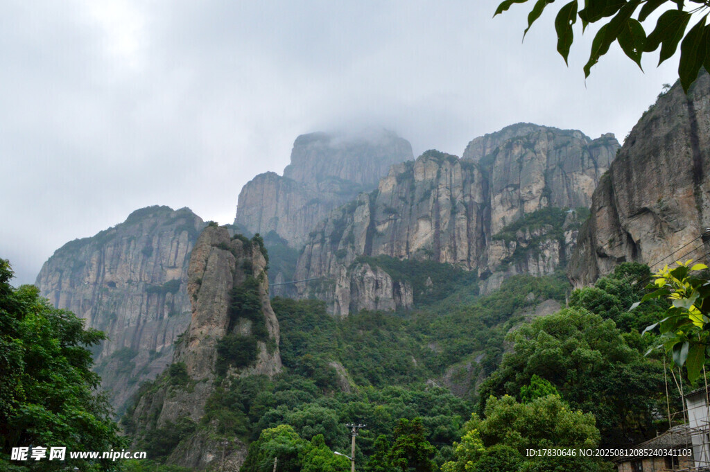 雁荡山山体风景照片