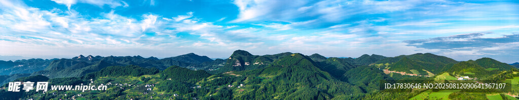 恩施山川云朵全景图
