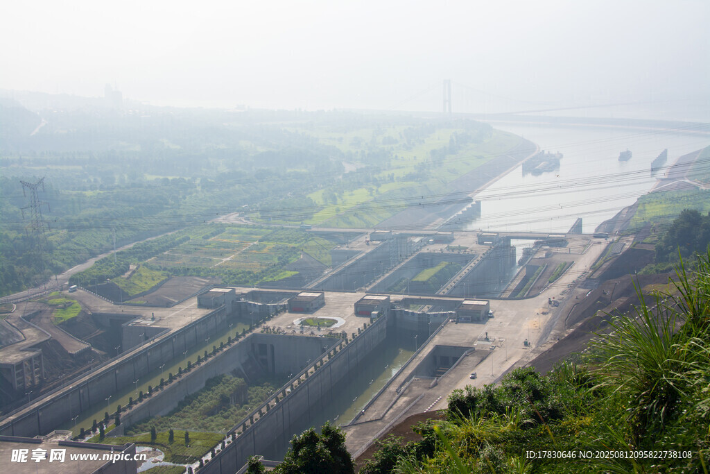 湖北宜昌三峡大坝