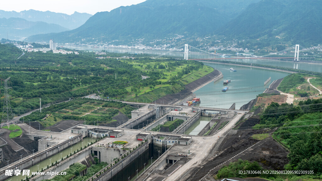 三峡大坝景区环境