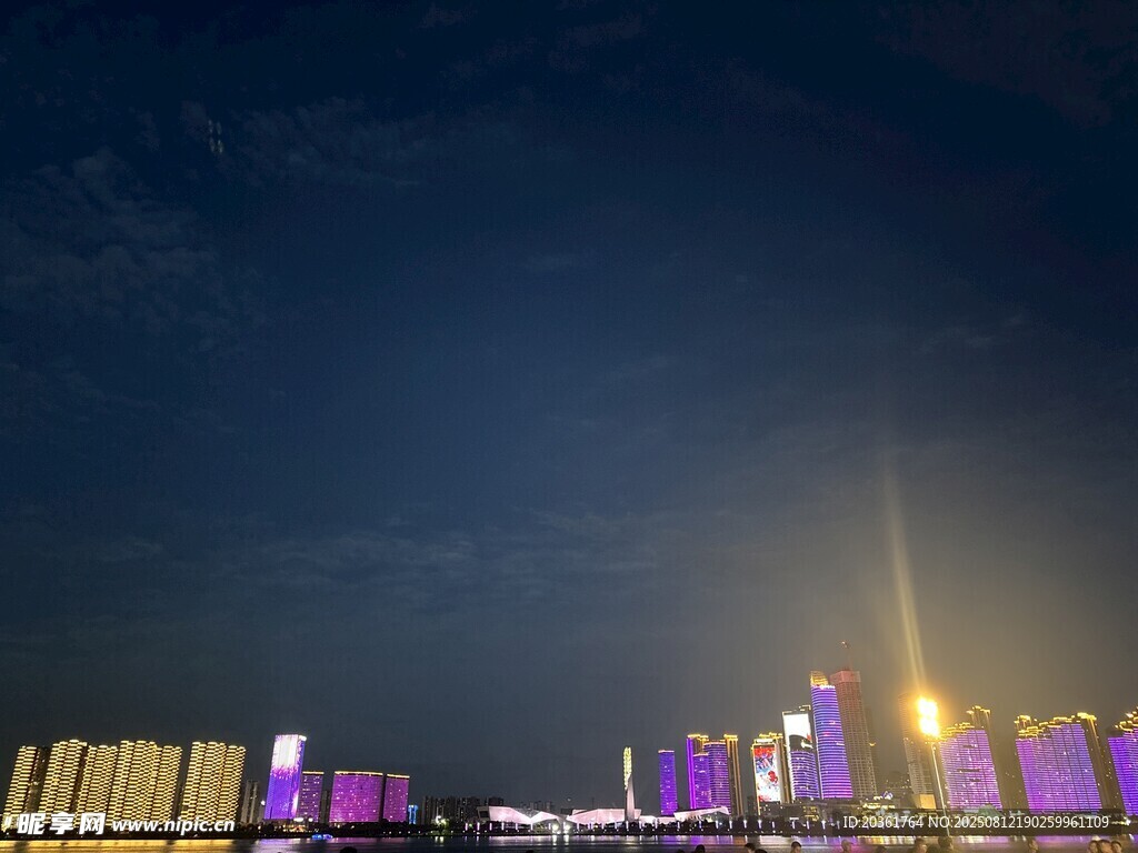 城市夜景璀璨灯光秀